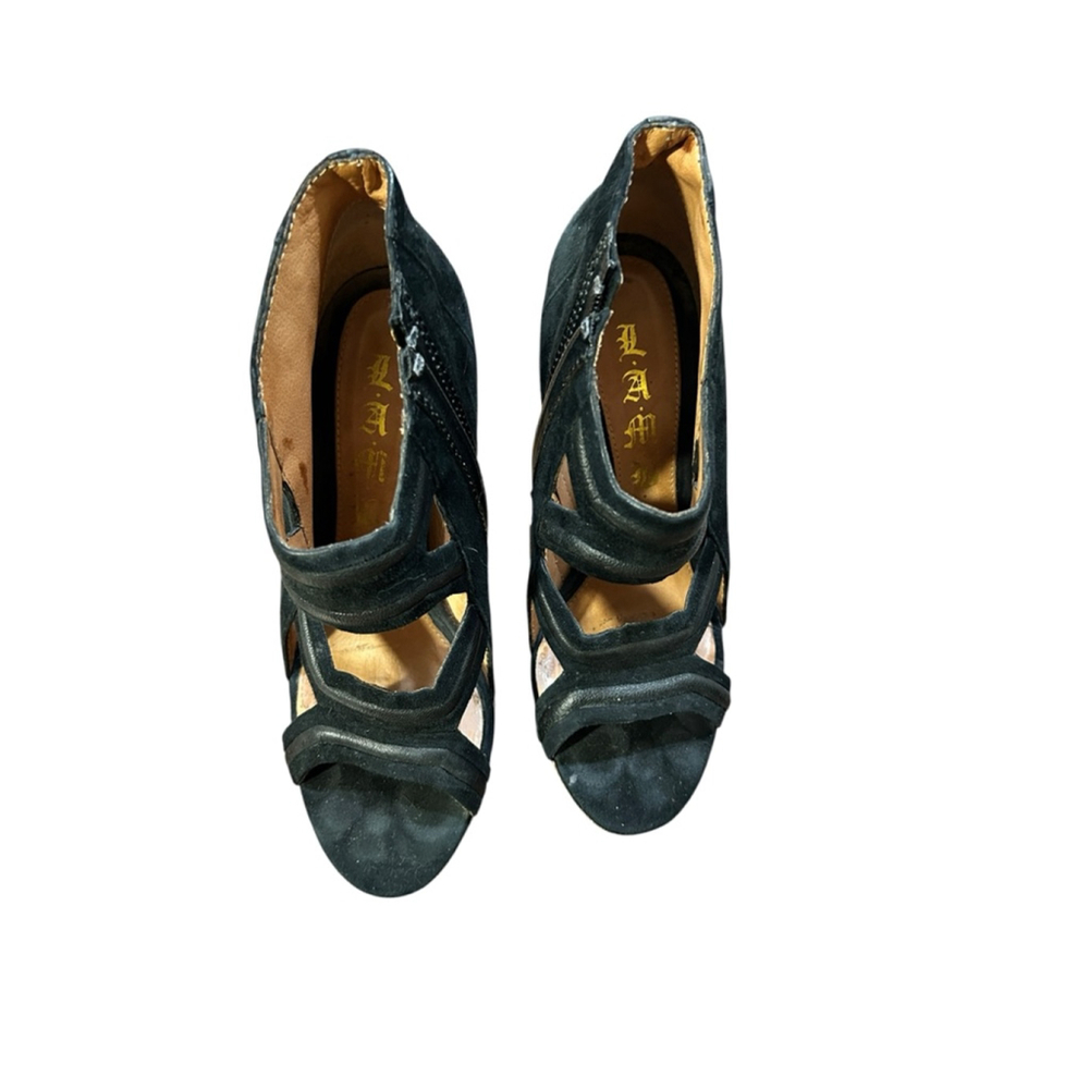 Women's L.A.M.B. Black Suede Cutout Heels Size 7.5 with Gold Zipper - Picture 2 of 9